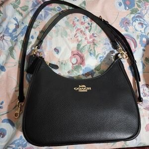 Coach Teri Hobo Shoulder Convertible Crossbody Bag Black Gold Hardware CV935